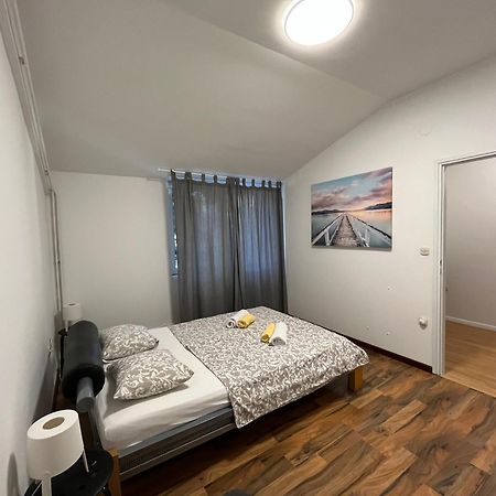 זאגרב Apartmani Vacanza מראה חיצוני תמונה