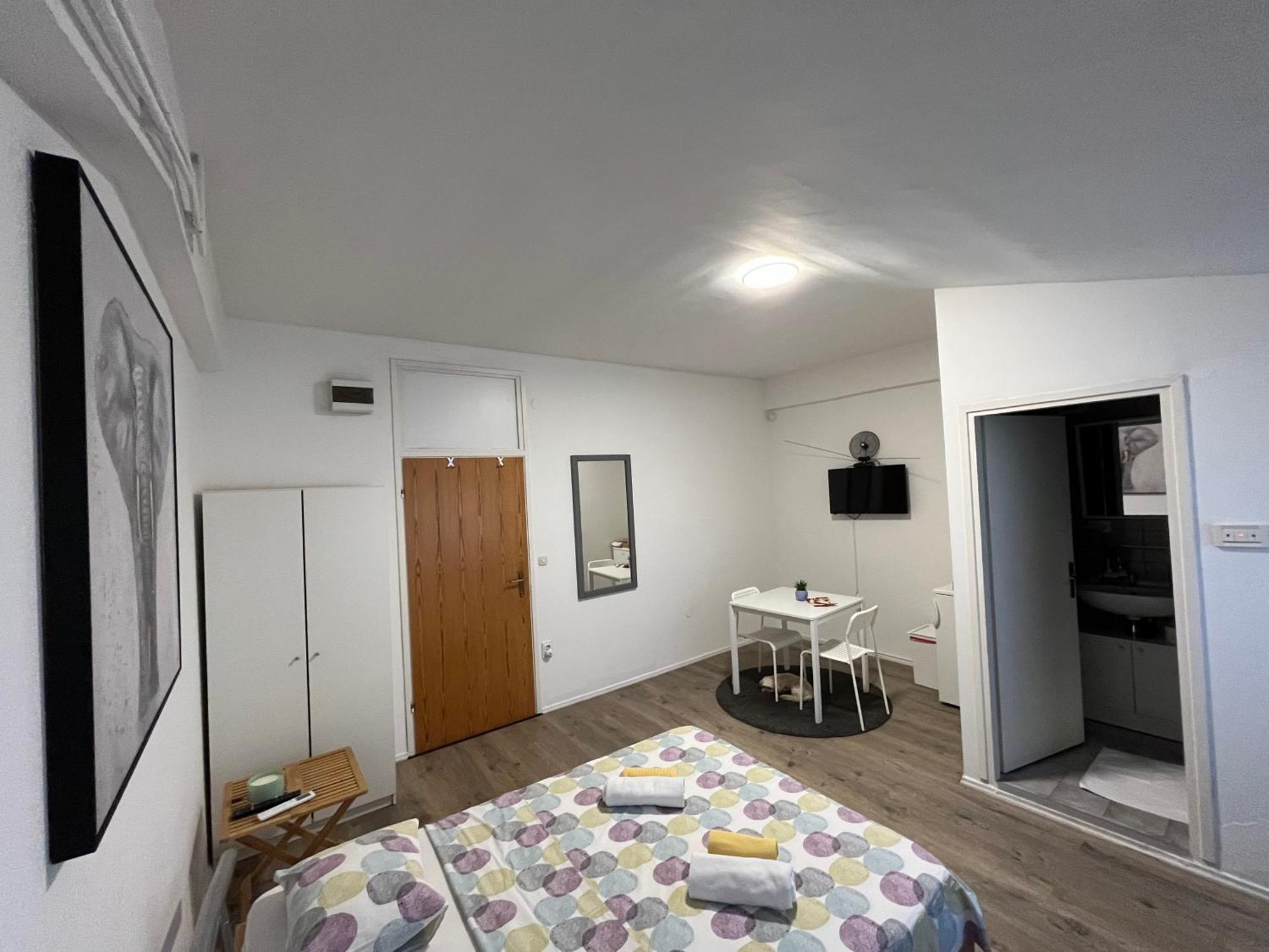 זאגרב Apartmani Vacanza מראה חיצוני תמונה