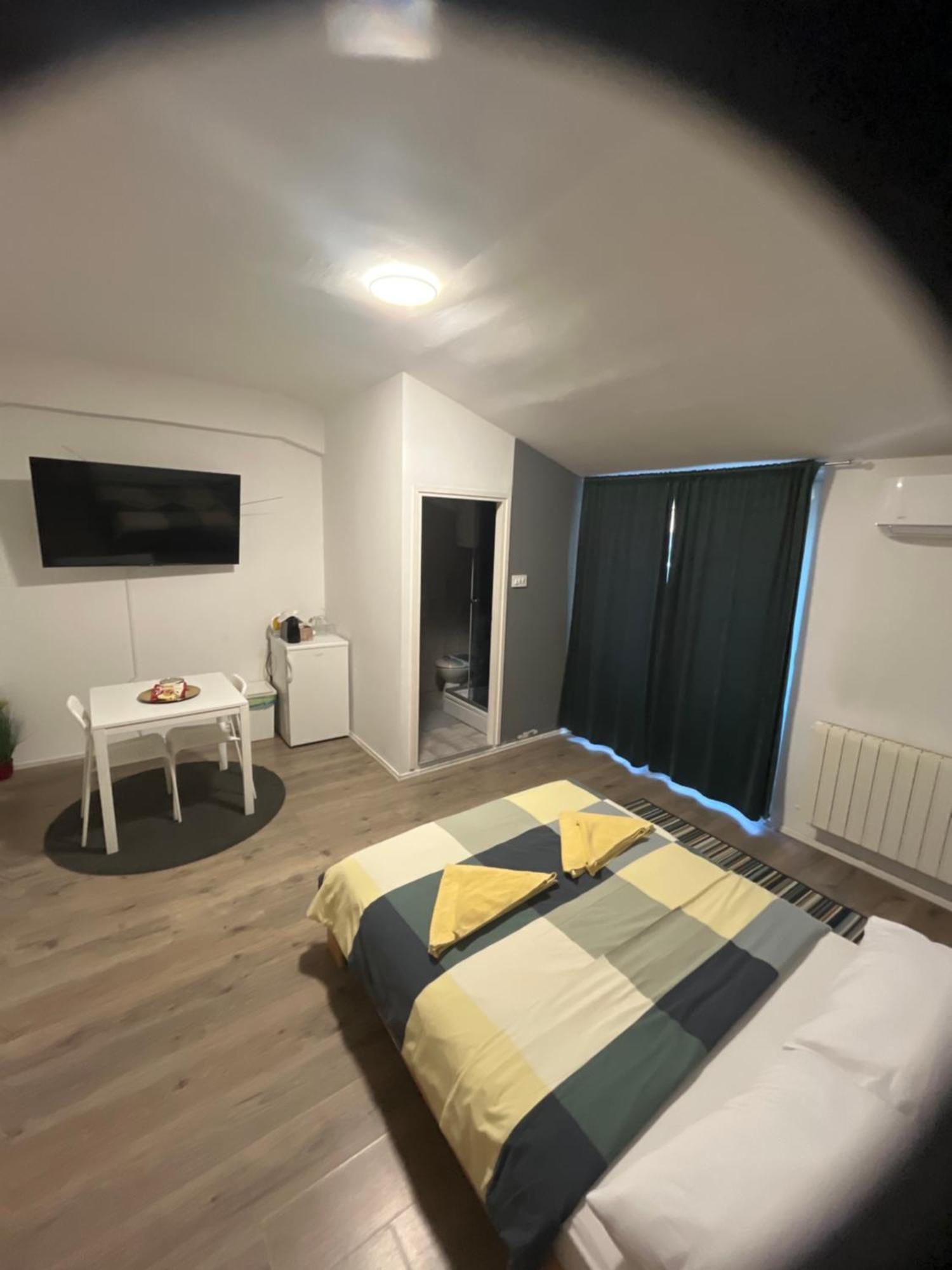 זאגרב Apartmani Vacanza מראה חיצוני תמונה