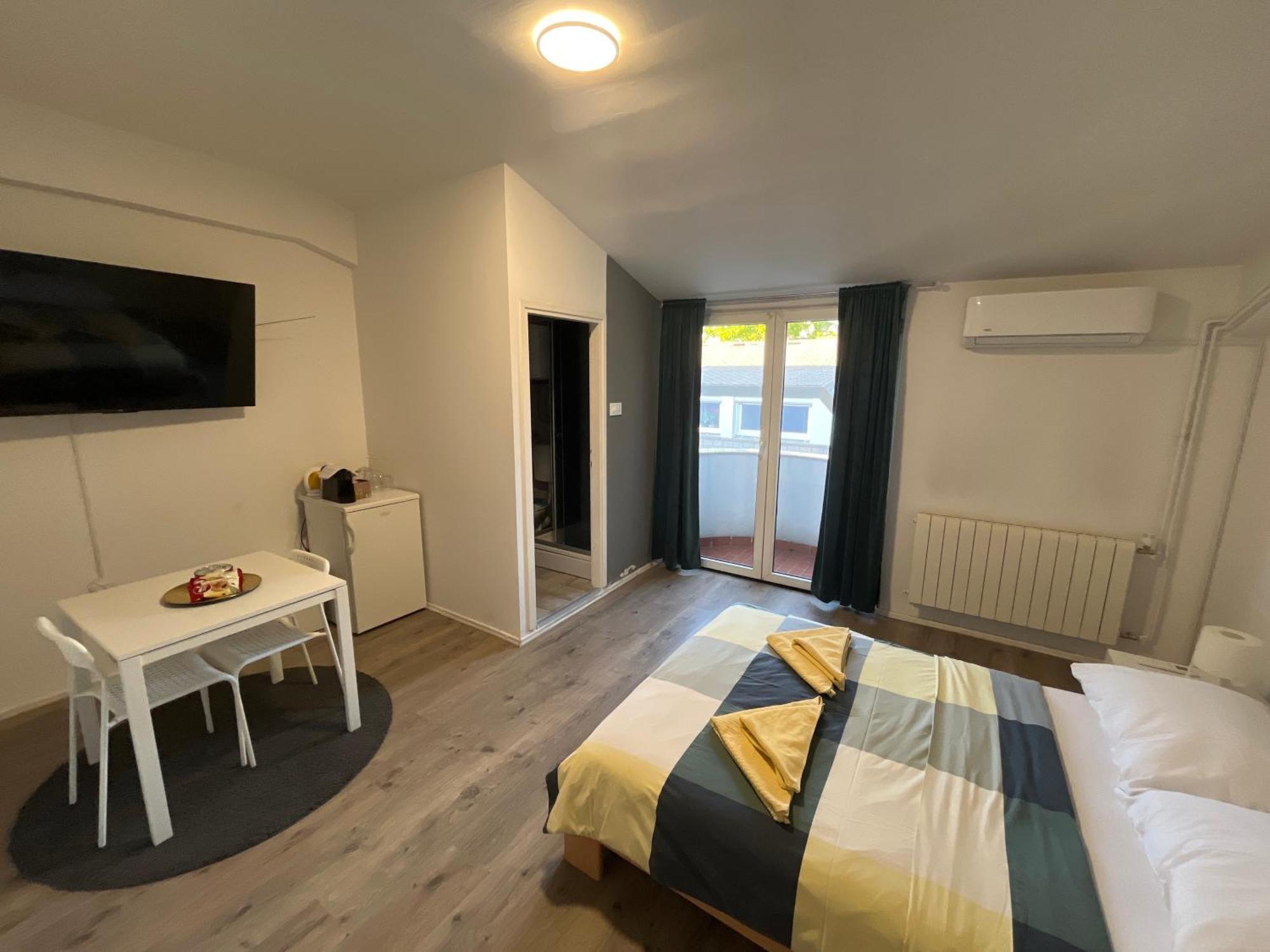 זאגרב Apartmani Vacanza מראה חיצוני תמונה